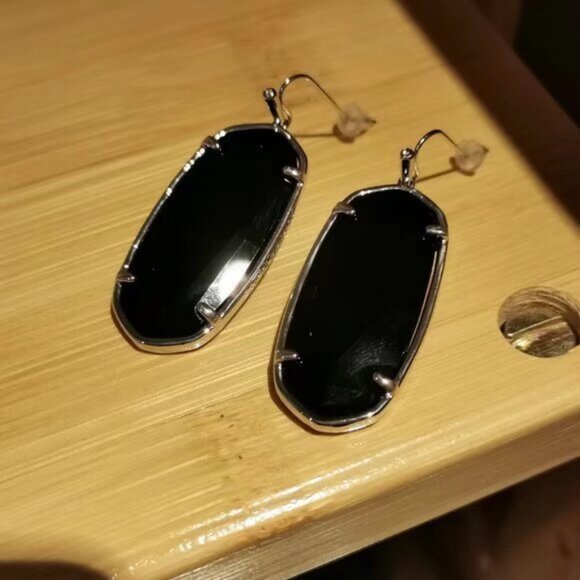 Kendra Scott Stud Earrings - Picture 3 of 3